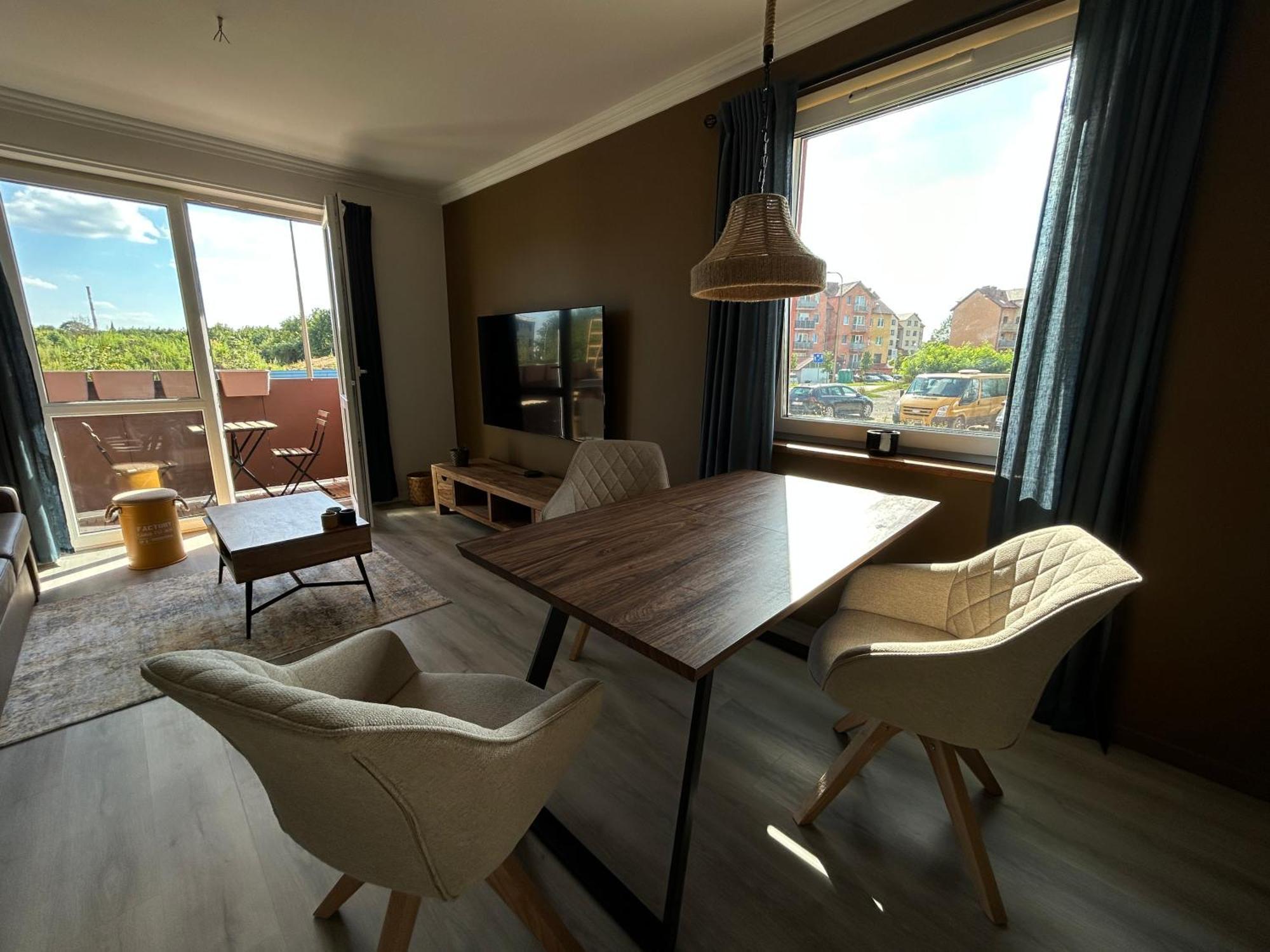 Przytulny Apartament Lubiń Exteriér fotografie